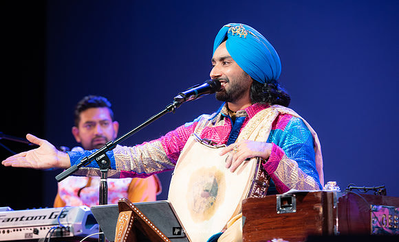 D81_9935